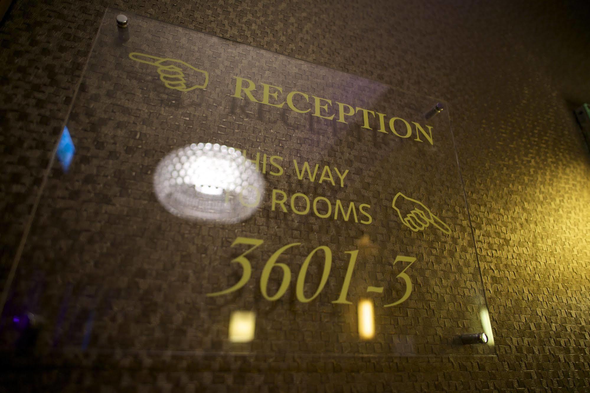 The Place Hotel Единбург Екстер'єр фото