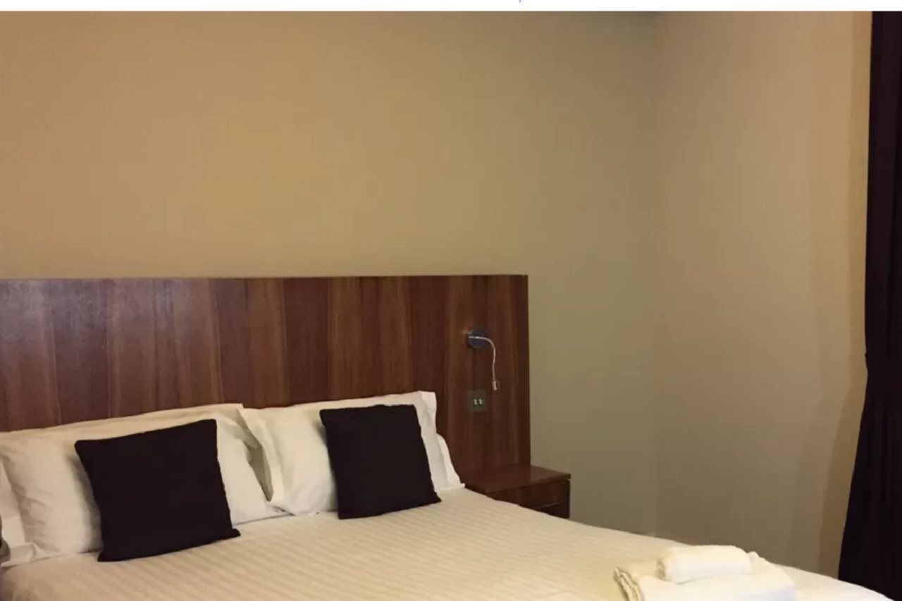 The Place Hotel Единбург Екстер'єр фото